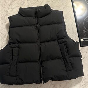 NUUDS Black Puffer Vest
